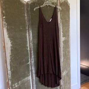 Sleeveless b neck linen dress
